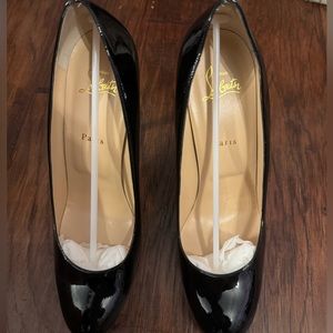 BNIB - Christian Louboutin Patent Leather New Simple Pump Size 42 Authentic